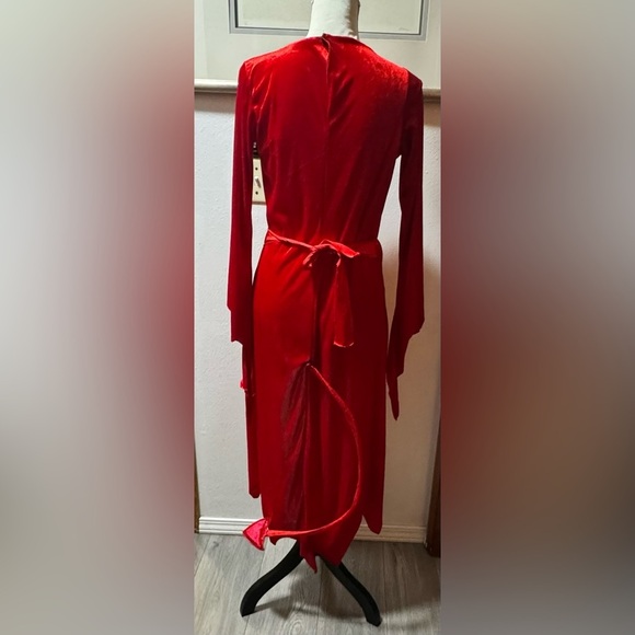 Devil costume - Picture 2 of 7